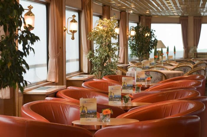 CroisiEurope MS Seine Princess Interior Lounge Bar 9.jpg